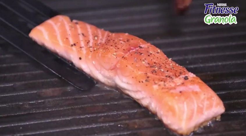 Granola crust with salmon