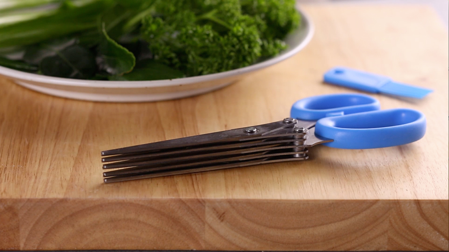 Easy Chopping Scissor