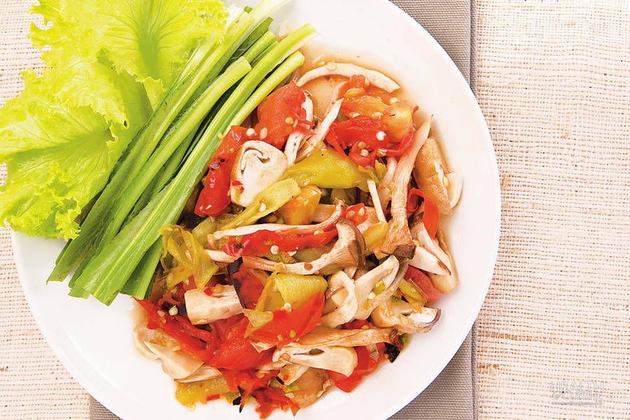 ยำเห็ดย่างพริกเผา