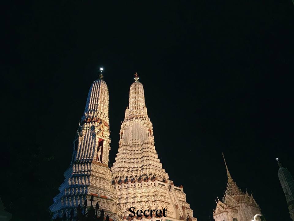 พระปรางค์วัดอรุณ 