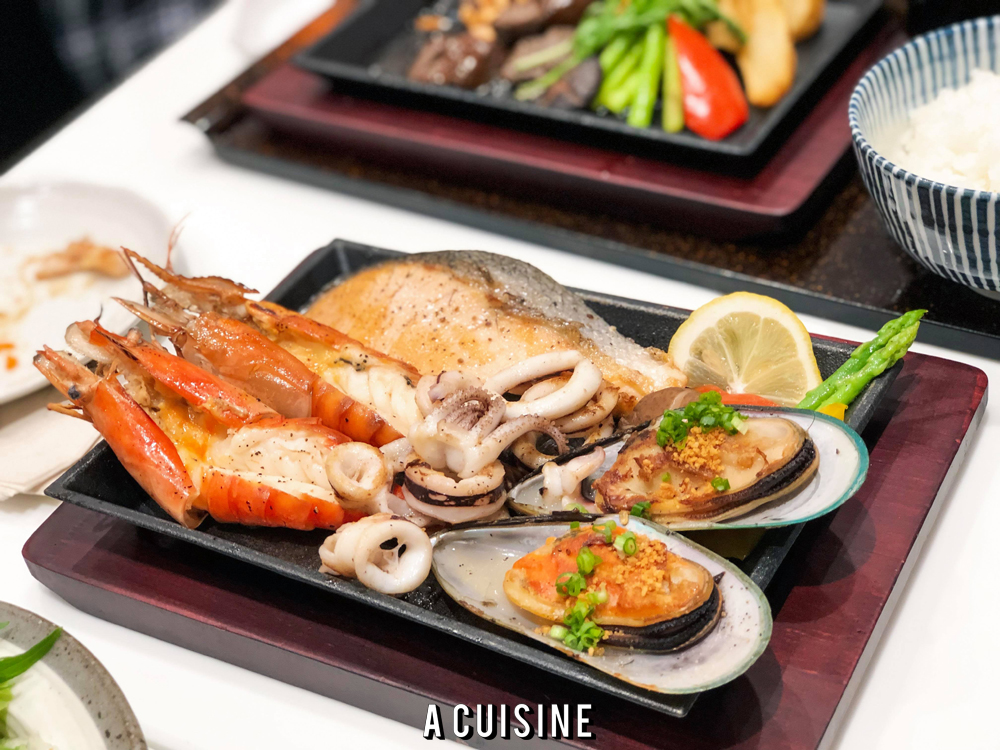 ชุดแกรนด์ ซีฟู้ดกุ้งแม่น้ำ เทปปันยากิ