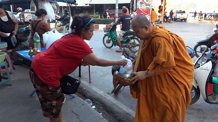 หลวงพี่นักบุญ