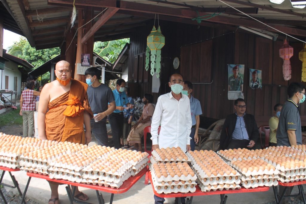 พระสงฆ์วัดแม่ป่าข่า