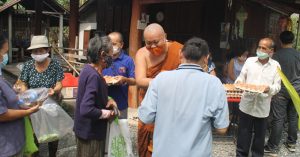 พระสงฆ์วัดแม่ป่าข่า