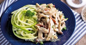 สปาเก็ตตี้ซูกินี่ กับซอสเห็ด